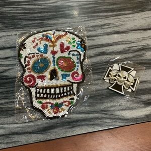 New! Set of 2 skull patches